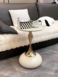 Choosing the Perfect Side Table for Your Black Sofa