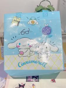 Bella ถุงของขวัญสุนัขลายการ์ตูนกระต่ายซานริโอ้น่ารักไม่ทอแบบพกพากระเป๋าช้อปปิ้งของขวัญสำหรับเด็กแบบใช้มือถือ