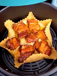 Giấy Lót Nồi Chiên Không Dầu Set 50 Tờ Size 20cm 23cm Dùng Cho Nồi Chiên Lò Nướng Giảm Tối Đa Dầu Mỡ Bám Vào Nồi Chiên