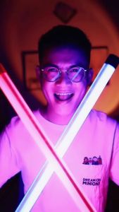 Bóng đèn led tuýp T8 công suất 9W sử dụng điện áp 220V chiều dài 60cm chống nước tốt có sẵn phích cắm (nhiều màu sắc)