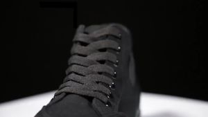 Sepatu Sneakers Pria Import Terbaru Khamzo D18 Premium Spatu Cowok Casual