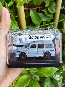 Mercedes-Benz G63 Alloy Model Car Toy Realistic Off-Road Vehicle Collectible Miniature Display Item for Boys Metal Toy