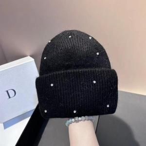 หมวกไหมพรมขนกระต่ายแท้ประดับเพชรหรูหราสำหรับผู้หญิง ฤดูหนาว หมวกบีนนี่ถักไหมพรม หมวกไหมพรมอุ่นสำหรับผู้หญิง เดินเล่นได้