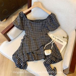 Áo Sơ Mi Nữ Tay Ngắn Họa Tiết Kẻ Caro Màu Vàng Mùa Hè Viền Ren Áo Búp Bê Thiết Kế Cắt Xẻ Chất Liệu Cotton Pha Trộn