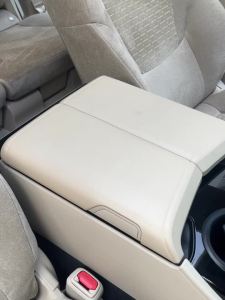 For Toyota 2022-2024 Land Cruiser LC300 armrest refrigerator storage box Land Cruiser storage box accessories modification
