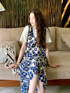 Blue Hollow out Flower Strap Dress Set Unique Summer New Style Womens High End Feel French Dress Two Piece Suit V Neck H Type