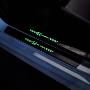 Benz Car door sill stickers สติ๊กเกอร์ติดธรณีประตูรถยนต์เรืองแสงในเวลากลางคืนด้วยพื้นผิวคาร์บอนไฟเบอร์