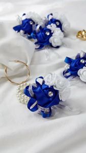 YO CHO Silk Roses White Wrist Corsage Wrist Flowers for Bridesmaids Flower Bracelet Pink Blue Bridal Sisters Wedding Accessories