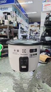 ELECTROLUX หม้อหุงข้าว 1.8 ลิตร รุ่น E2RC1-320W สำหรับ 220W คุณภาพและราคาและส่วนผสมที่จำเป็น
