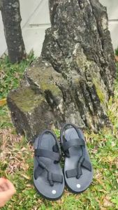 Sandal Empuk & Ringan untuk Pria: SKRZ01