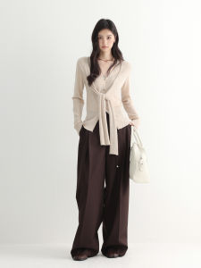 CHACHASTU | Áo Sweater Ôm Cổ V Có Dây Buộc cho Người Thấp