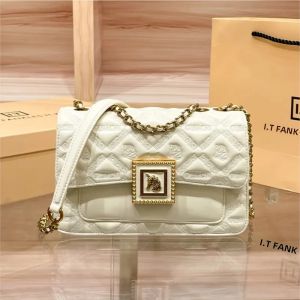 Túi Đeo Chéo Nữ Thời Trang Cao Cấp Kiểu Lưới Kim Cương Chất Liệu PVC Mềm Kiểu Dáng Mới Thu Đông Có Khóa Kéo & Khóa Cài.