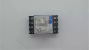 Rơle trung gian chân tròn 10F series 24VDC/220VAC có đèn LED có nút kiểm tra tiếp điểm