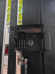 Khóa cửa cổng điện tử thông minh Hubert HB CC78 black app wifi chống nước chính hãng công nghệ Đức