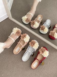 รองเท้าแตะ Mary Jane ทรงสี่เหลี่ยมแบน สำหรับผู้หญิงไซส์ใหญ่ 41-43 รองเท้าแตะแบบสวมครึ่งนิ้ว ทรงหัวมน รองเท้าแฟชั่นฤดูร้อนสำหรับกลางแจ้ง