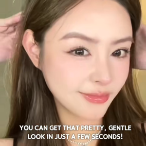 Aimi Lash/Glue-Free Lashes Camellias/Self-Adhesive Eyelashes/DIY Pre-Glued Extension Clusters