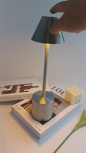 MONZAโคมไฟตั้งโต๊ะ ใช้งานแบบไร้สาย ไฟ LED 3 สี No.Y2348