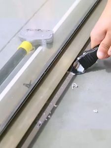 Heeman4u Grouting Silicone Caulking Tools Glass Glue Trowel Angle Scraper Glue Trimmer Sealing Scraper Silicone Scraper