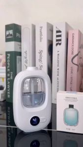 เครื่องฟอกอากาศอัตโนมัติ ครื่องพ่นน้ำหอมอัตโนมัติในห้อง สายชาร์จ USBฟอกอากาศ กระจายน้ํามันหอมระเหย แบบชาร์จไฟได้ น้ำหอมติดทนนาน เครื่องพ่นไอน้ํา น้ําหอมปรับอากาศในห้อง