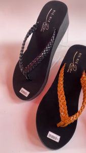 Sandal Wedges Wanita Terbaru Model Jepit Kepang Simple Trend 2024