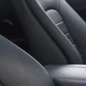 Nước hoa ô tô cao cấp máy Lọc Không Khí Máy Khử Mùi Ô Tô Sử Dụng Bộ Lọc Cao Cấp khử mùi xethơm ô tô160ML JF