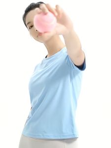 เสื้อออกกําลังกายผู้หญิง