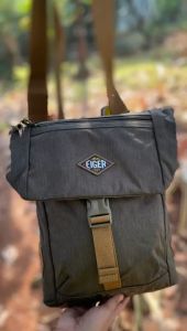 Tas Selempang Eiger 910003962 Portbridge Shoulder Bag: Tas Pria & Tas Wanita Untuk Tablet 10 Inch