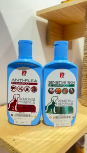 MEDIC PLUS SHAMPOO FOR SENSITIVE SKIN AND ANTI FLEA SUITABLE FOR CAT AND DOG ONLY