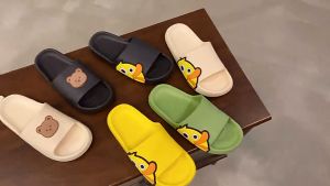 Dép Quai Nam Nữ Dép Nhựa Hình Vịt Chống Trượt 2022 Dép Lê Bánh Mì Mang Trong Nhà Siêu Kute