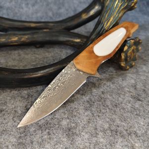 มีดพับอเนกประสงค์เหล็ก: เหล็กดามัสกัส67ชั้นแกนกลางVG10 ที่จับ: ไม้เงาเนื้อหอมฝักอคิลิก