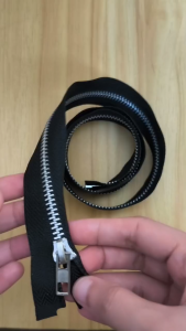 Resleting jaket aluminium silver isi 12 pcs