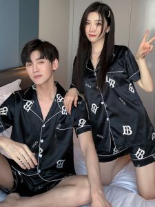 ชุดนอนผ้าไหมน้ำแข็งสำหรับคู่รัก แขนสั้น กางเกงขาสั้น บาง ไซส์ใหญ่พิเศษ หลวมๆ สำหรับผู้ชายและผู้หญิง ชุดนอนในบ้าน