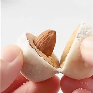 พุทราจีนสอดไส้ครีมชีสมะม่วงหิมพานต์ พร้อมทาน หอมครีมชีส หวานกำลังดี อร่อย ไส้เเน่น ขนาด 500กรัม