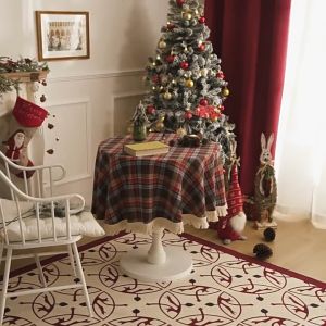 Media 🎄🎄 Christmas ผ้าปูโต๊ะ ผ้าปูโต๊ะอาหาร ผ้าปูโต๊ะกลม ผ้าคลุมโต๊ะ ผ้าปูโต๊ะเทศกาลคริสต์มาส มี 4 ขนาด ผ้าปูโต๊ะลายตารางสีแดงเขียวสไตล์อเมริกันวินเทจ ปาร์ตี้ตกแต่งผ้าปูโต๊ะ ตกแต่งบ้าน
