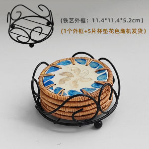 แผ่นรองแก้วทรงกลมทำจากไม้และใบไม้สีน้ำตาล ลายปู แผ่นรองเครื่องดื่มแบบป้องกันความร้อนสำหรับโต๊ะทานอาหารในบ้าน