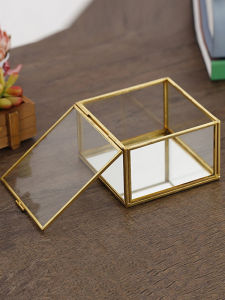 Retro Gold Rimmed European Style Glass Jewelry Box Square Magnetic De-Notching Storage Box for Wedding Special Ceremony