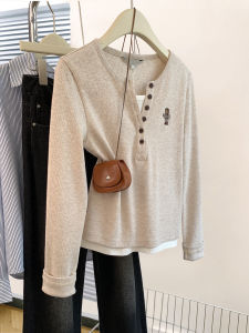 Áo Thun Dài Tay Thêu Hình Gấu Ngắn Dệt Kim Mỏng Mùa Xuân Thu Phong Cách Mới Áo Thun Nữ Cổ Chữ V Dáng Rộng Thường Ngày