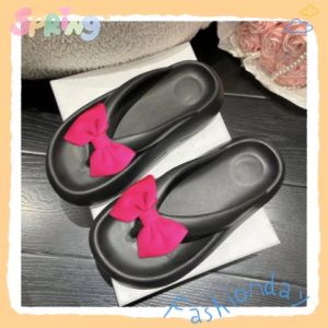 Sheii สุดปัง รองเท้าแตะหูหนีบ สีสันสดใส ติดโบว์น่ารักมาก เสริมพื้นหนา ใส่สบาย มีกันลื่น ชอบสีไหนกดตุ่มเลย