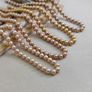 ลูกปัดมุกปลอมสีทองเหลือง ลูกปัดทรงกลมตรงรูกลาง ลูกปัดสีแชมเปญอ่อน ลูกปัดสีทองแดงเมอร์เรด ลูกปัดสีเทาอ่อน ลูกปัดสีทองอ่อน