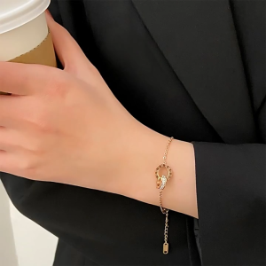 🎀พร้อมส่งจ้า🎀 สร้อยข้อมือจี้แหวนโรมัน จี้แหวนคู่ งานสแตนเลทชุบทอง 18 k ประดับเพชร สวยหรูมาก สไตล์เกาหลี สำหรับผู้หญิง