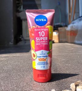 NIVEA EXTRA BRIGHT SUPER VITAMINS &SKIN FOODS 180ML NIACINAMIDE SERUM