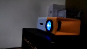 Projector Mini Portable Projector HD 1080P LED Home 3.5mm Audio Phone Laptop Android HDMI USB