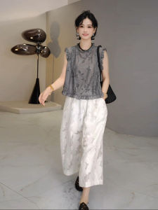 Stylish and Versatile Lightweight Short Sleeve Shirt