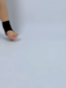 1PC Magnetic Therapy Self-Heating Ankle Brace Moxibustion Sports Ankle Support Hot Compress Foot Protector Ankle Protector Socks Anti-sprain Fatigue Pain Relief