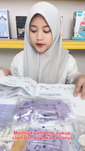 [KST] Mainan Edukatif Anak GASHAPON Mesin Kapsul Kelinci Balok Susun Manual 429pcs Kado Ultah