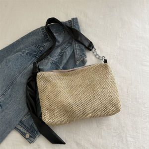Summer 2024 Ins New Small Luxury Underarm Bag Simple Grass Woven Large Capacity Slant Cross Single Shoulder Bag for Youth