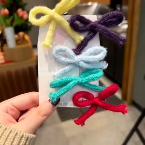 PS.promptsong [พร้อมส่งในไทย] กิ๊บติดผมแฟชั่นเกาหลีโบว์ถักสีพาสเทล มีทั้งหมด 2 ขนาด เนื้อผ้าถักนุ่ม เหมาะกับเทศกาล สีพาสเทลน่ารัก ไม่ดำ ไม่ลอก ไม่กินเส้นผม กิ๊บโบว์ผ้าถักพาสเทล