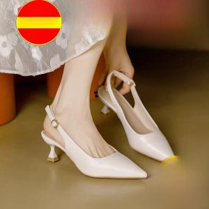 Leather Pointed Toe Low Heel Sandals Soft Leather Strap Fashionable Roman Style Ladies Shoes Comfortable Glue-Welded Rubber Sole