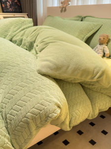 Thickened Milk Velvet Coral Fleece Bedding Set Winter Warm Flannel Duvet Cover Protector Bedding Accessories Simple Style