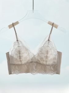 MiiOW | เสื้อชั้นในลูกไม้บางเฉียบเซ็กซี่สำหรับผู้หญิง เสื้อชั้นในไร้ตะเข็บแบบเกาะอก ทรง V ดีไซน์หูกระต่าย ระบายอากาศได้ดี ใส่สบาย